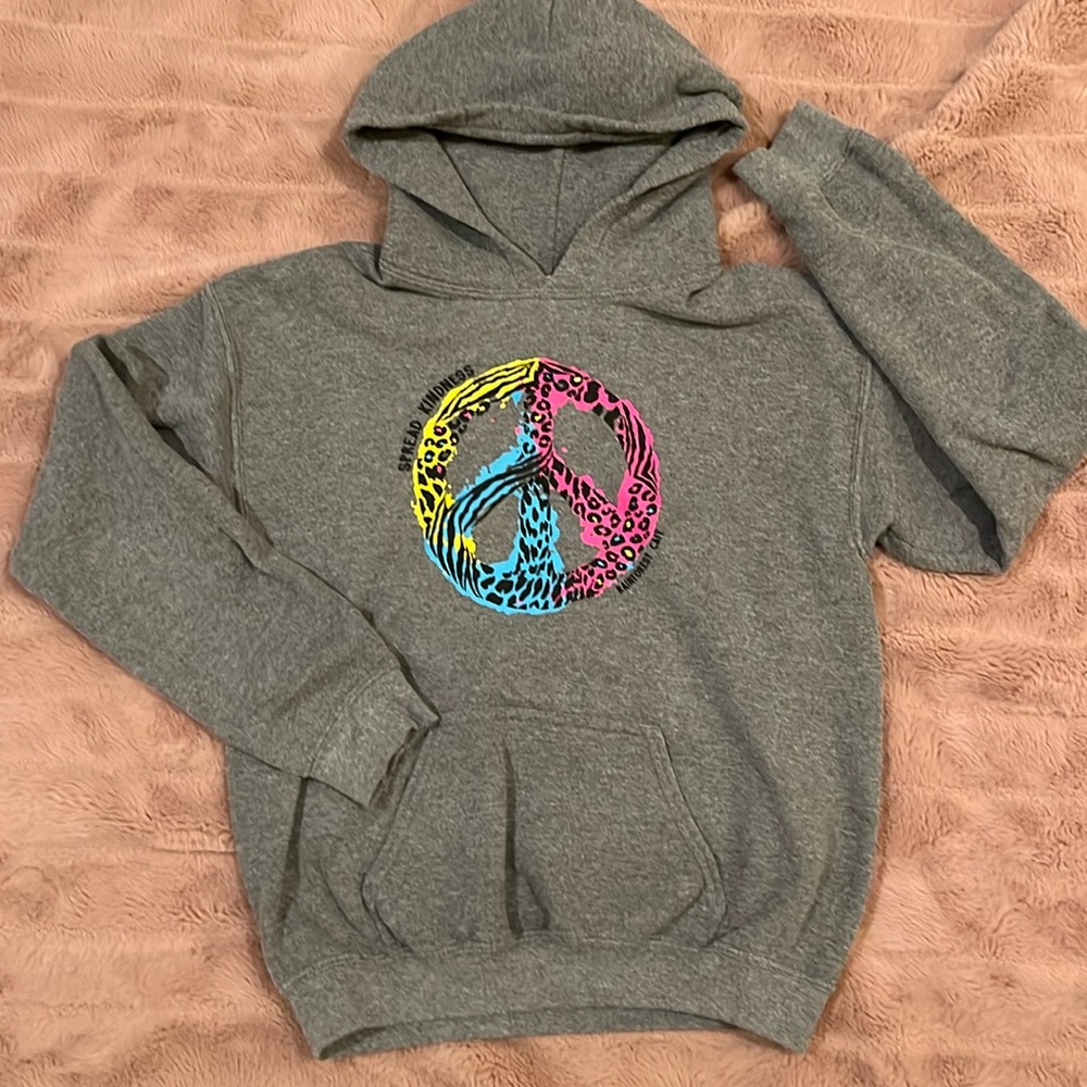 Rainforest Cafe Kids “Spread Kindness” Hoodie size L